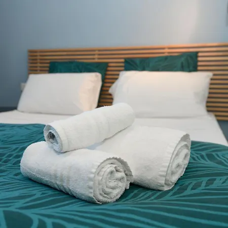 Desenzanoloft Official Partner Marriott Homes & - Smiling In Desenzano View 아파트 데센자노델가르다