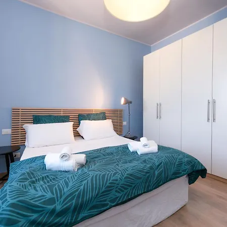아파트 Desenzanoloft Official Partner Marriott Homes & - Smiling In Desenzano View 데센자노델가르다