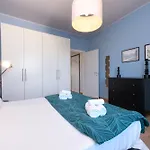 Smiling In Desenzano View Desenzanoloft Official Partner Homes & By Marriott Bonvoy * Desenzano del Garda
