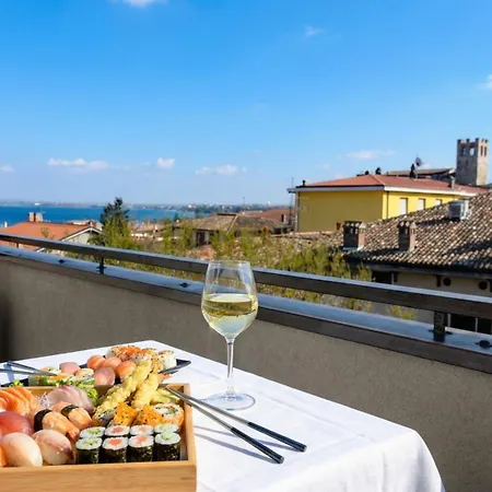 Smiling In Desenzano View Desenzanoloft Official Partner Homes & By Marriott Bonvoy Appartement *